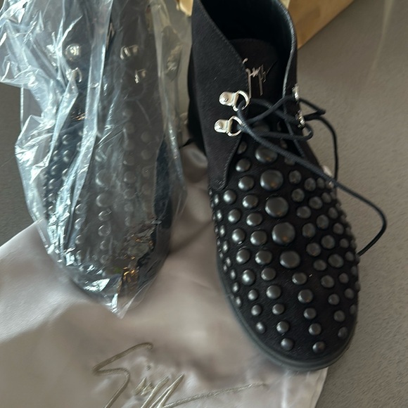 Giuseppe Zanotti black studded new boots in suade leather men’s size 11
